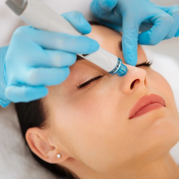 Hydra Facial – The Ultimate Glow-Boosting Treatment at Dua Beauty 3 Experience radiant, deeply cleansed skin with our Hydrafacial treatment in Delhi. Safe for all skin types. Book now at Dua Beauty Cosmetics for instant glow.