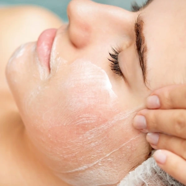 Face Peeling Treatment – Achieve Radiant, Glowing Skin at Dua Beauty 5 face peeling treatment