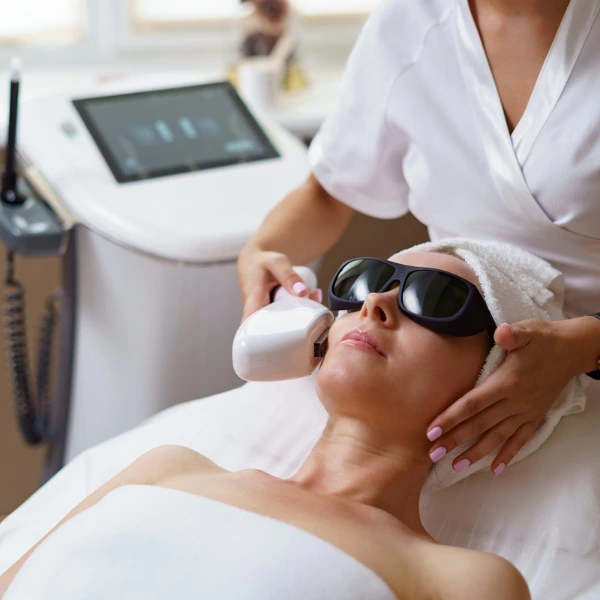 Photo Facial 3 DBC 74