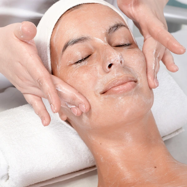 Medi Facial 3 Medi Facial – Advanced Skin Rejuvenation Treatment
