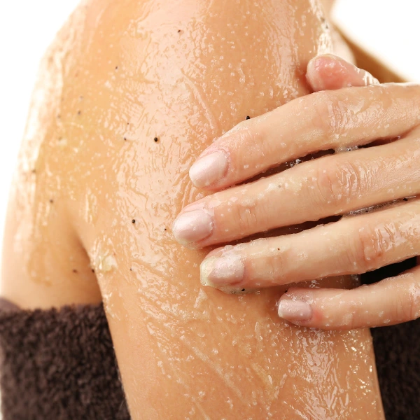 Full Body Polishing 2 Full Body Polishing – Get Soft & Glowing Skin