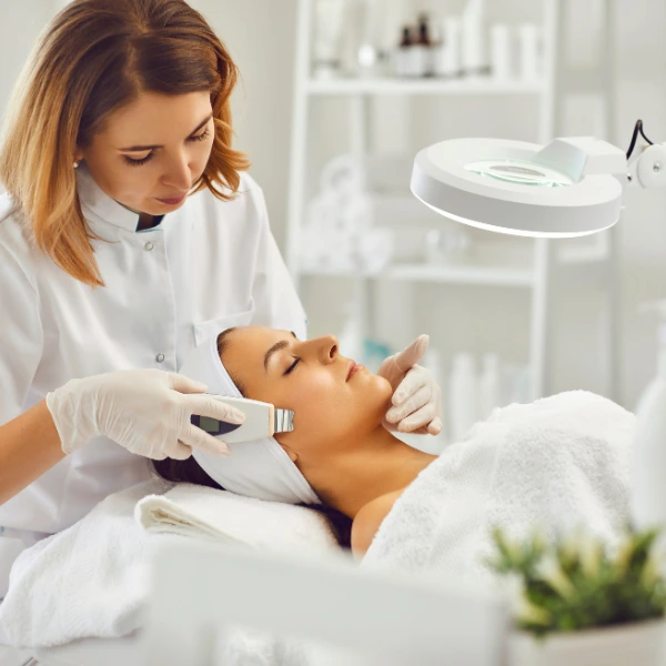 Best Skin Clinic in South Delhi 1 Looking for the best skin clinic in South Delhi? Dua Beauty offers dermatologist-led treatments near Malviya Nagar, Saket, South Extension & more. Book today!